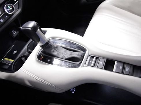 Certified 2023 Honda HR-V EX-L image 27