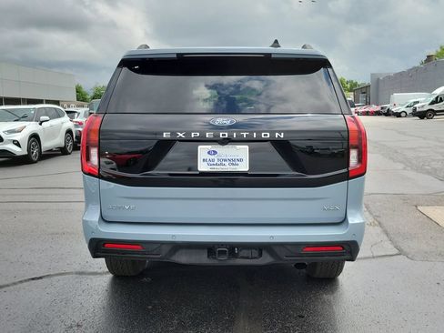Certified 2025 Ford Expedition Max Active AWD/4WD image 5