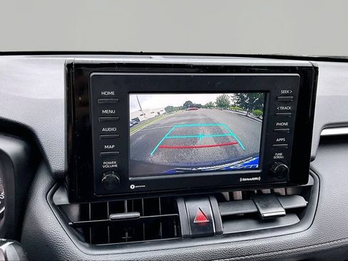 Used 2022 Toyota RAV4 LE FWD image 11
