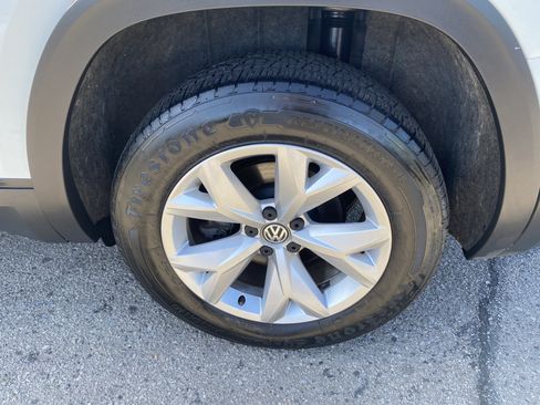 Used 2019 Volkswagen Atlas SE w/ Towing Package AWD/4WD image 13