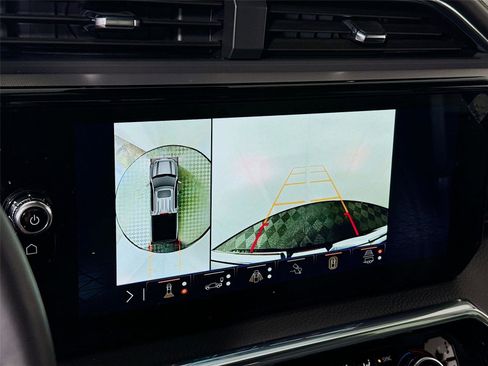 Used 2024 GMC Sierra 1500 Denali w/ Denali Reserve Package image 9