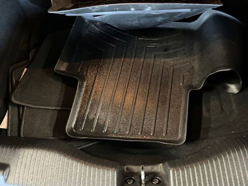 Used 2017 Chevrolet Cruze LT w/ Convenience Package image 34