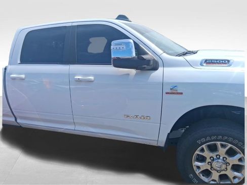Used 2024 RAM 2500 Laramie w/ Safety Group AWD/4WD image 13