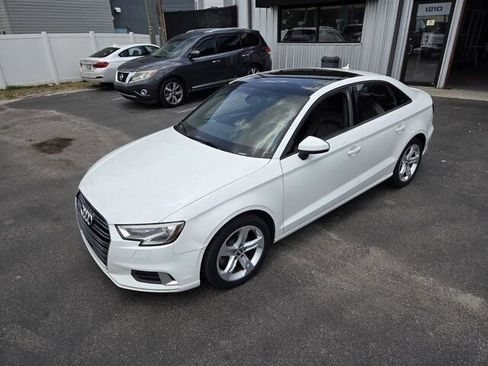 Used 2018 Audi A3 2.0T Premium FWD image 4