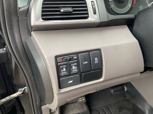 Used 2015 Honda Odyssey EX-L image 11