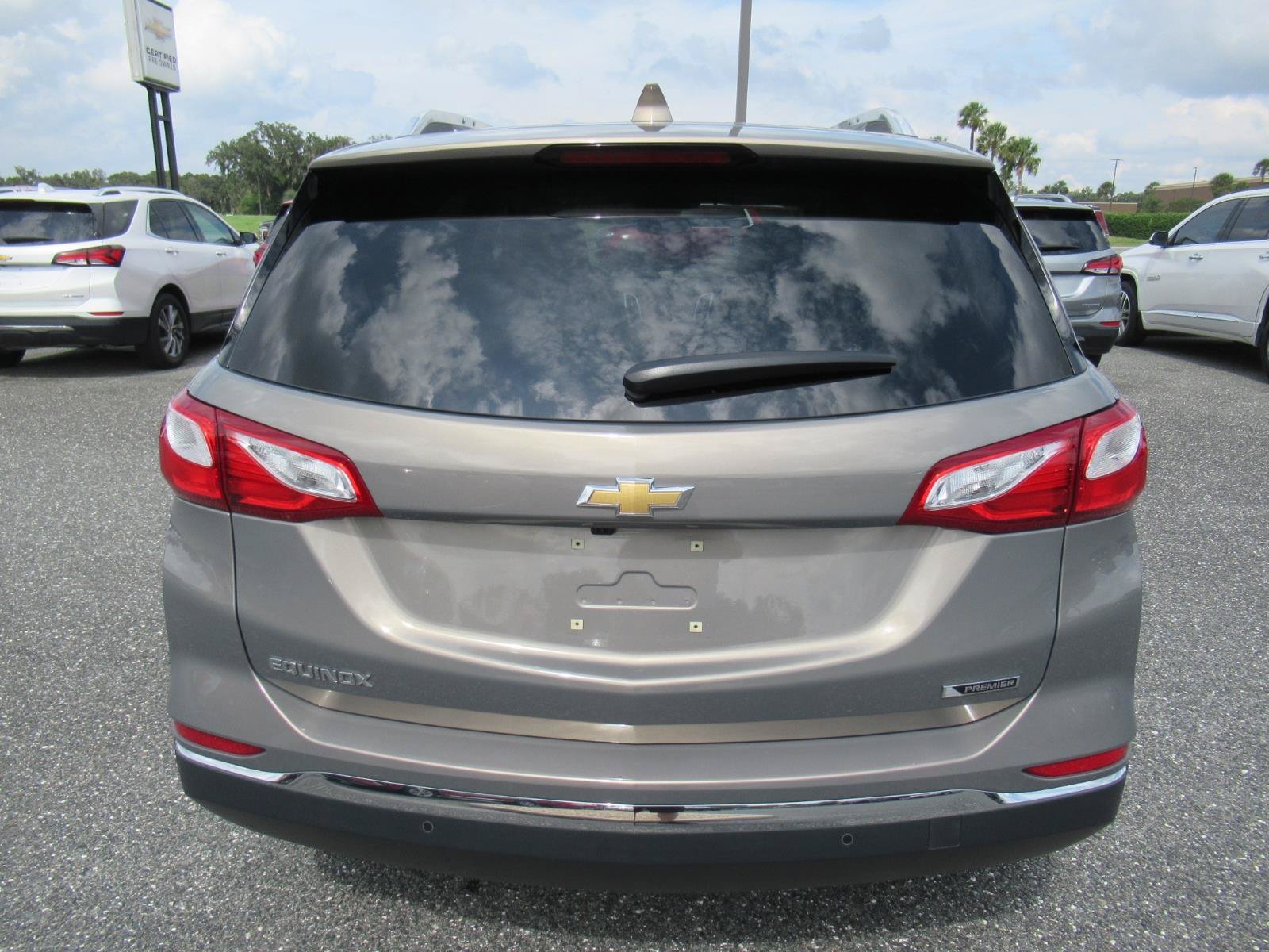 Used 2018 Chevrolet Equinox Premier FWD image 6