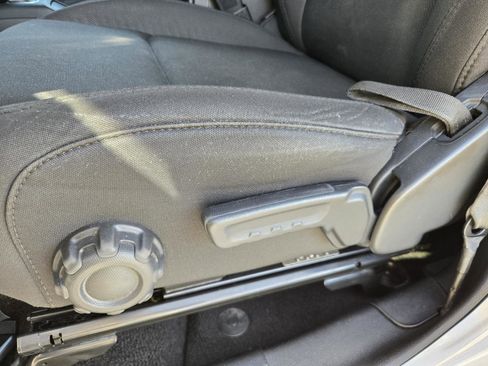 Used 2020 Jeep Wrangler Unlimited Sport image 26