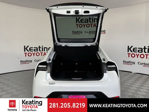 Used 2024 Toyota Prius Prime Premium image 17
