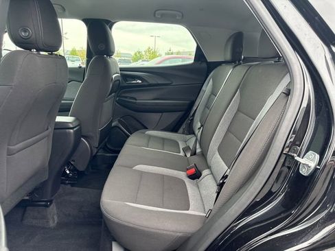 Used 2021 Chevrolet TrailBlazer LS w/ LPO, Blackout Package AWD/4WD image 11