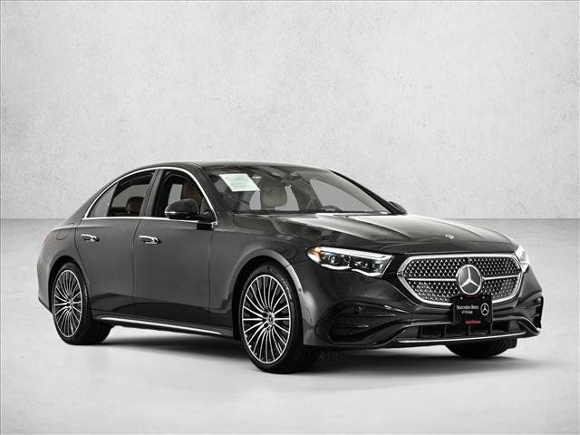Certified 2025 Mercedes-Benz E 350 4MATIC Sedan image 3