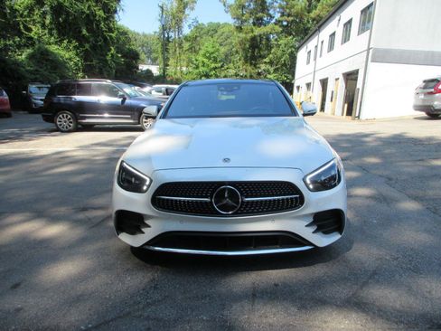 Used 2023 Mercedes-Benz E 350 Sedan image 2