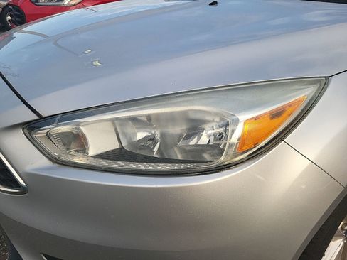 Used 2015 Ford Focus SE image 8