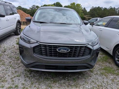 Used 2024 Ford Escape Active w/ Tech Pack #1 AWD/4WD image 2