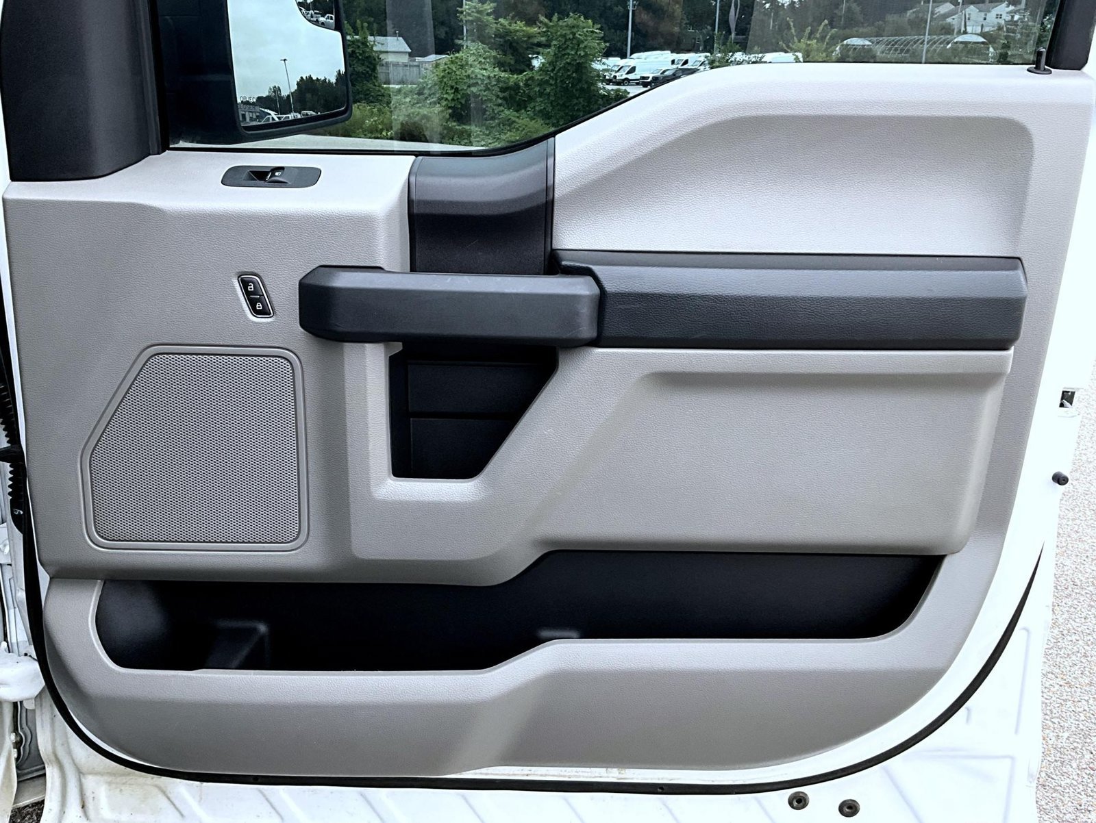 Used 2018 Ford F150 XL w/ Equipment Group 101A Mid AWD/4WD image 19