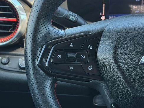 Used 2025 Chevrolet Trax RS w/ Driver Confidence Package FWD image 15
