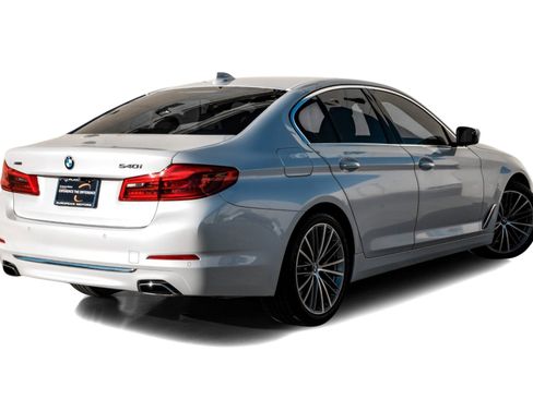 Used 2018 BMW 540i xDrive image 8