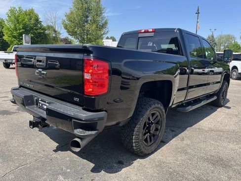 Used 2019 Chevrolet Silverado 2500 LTZ w/ Duramax Plus Package AWD/4WD image 6