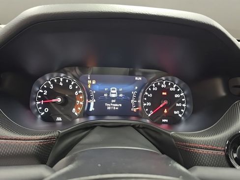 Used 2025 Jeep Compass Trailhawk AWD/4WD image 33