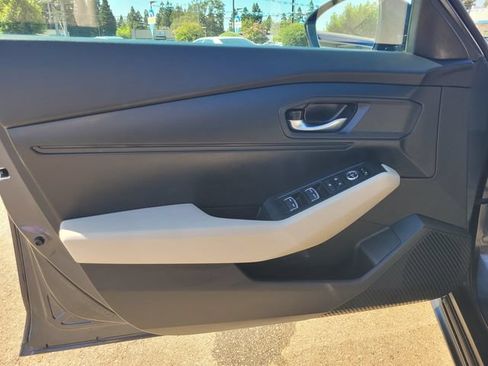 Used 2023 Honda Accord LX image 18