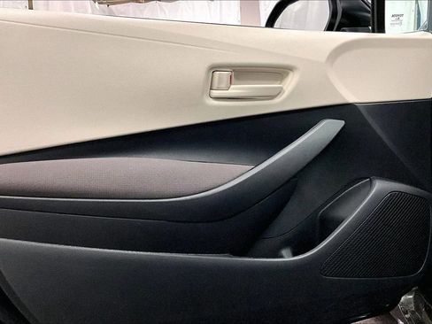Used 2026 Toyota Corolla LE image 22