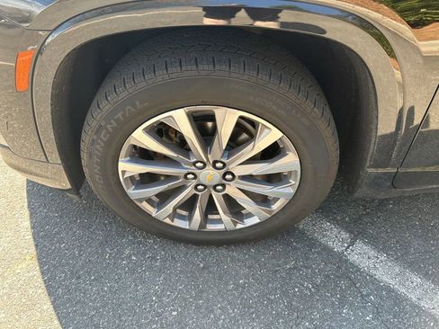 Certified 2023 Chevrolet Traverse Premier AWD/4WD image 3
