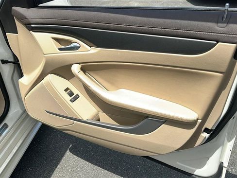 Used 2013 Cadillac CTS Luxury RWD image 32