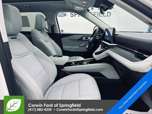 New 2026 Ford Explorer Platinum w/ LUX Leather Package image 11