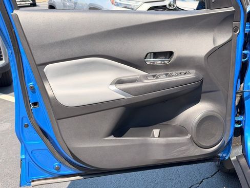 Used 2023 Nissan Kicks SR w/ SR Premium Package FWD image 25