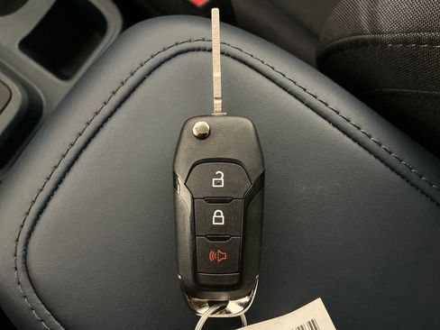 New 2026 Ford Maverick XL image 32