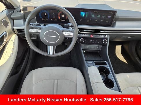 Used 2024 Hyundai Sonata SEL FWD image 15