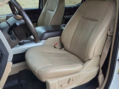 Used 2020 Ford F150 Lariat w/ Equipment Group 502A Luxury image 15