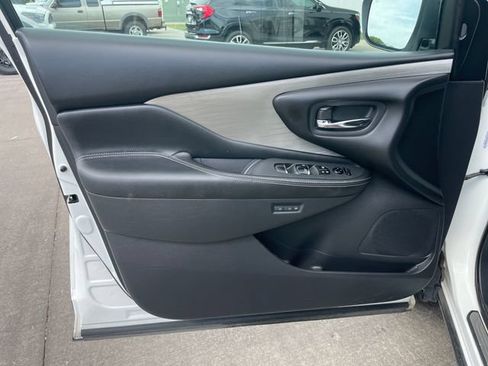Used 2017 Nissan Murano Platinum w/ Platinum Technology Package AWD/4WD image 11