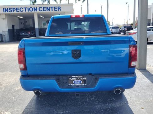 Used 2018 RAM 1500 Sport w/ Hydro Blue Sport Package RWD image 7