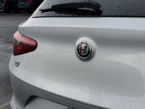 Used 2018 Alfa Romeo Stelvio Ti AWD/4WD image 31