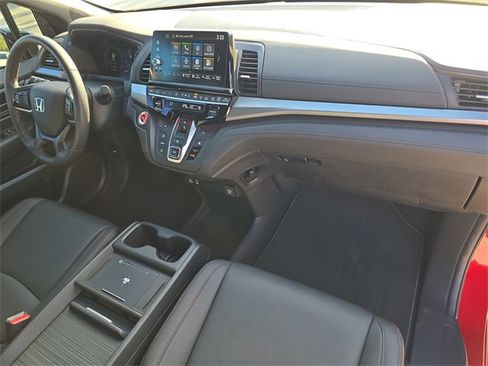 Used 2025 Honda Odyssey Sport-L image 14