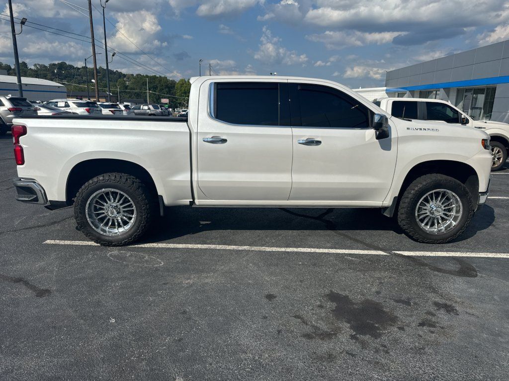 Used 2020 Chevrolet Silverado 1500 LTZ w/ LTZ Plus Package AWD/4WD image 5