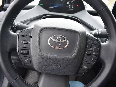 Used 2023 Toyota Prius LE image 12