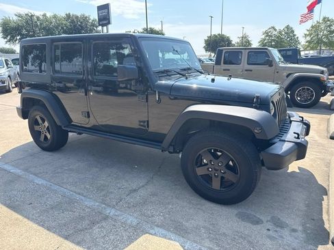 Used 2016 Jeep Wrangler Unlimited Sport AWD/4WD image 3