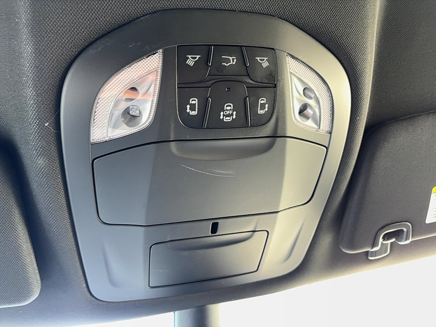 New 2026 Chrysler Pacifica Select AWD/4WD image 30