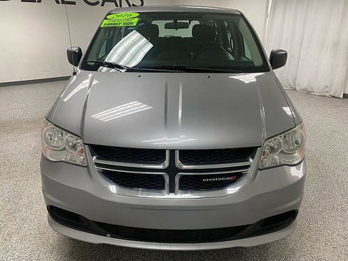 Used 2016 Dodge Grand Caravan American Value Package image 2