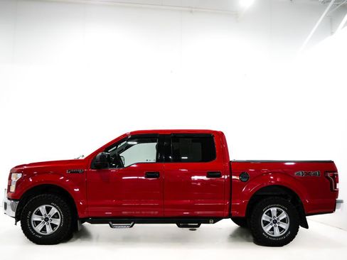 Used 2016 Ford F150 XLT AWD/4WD image 4