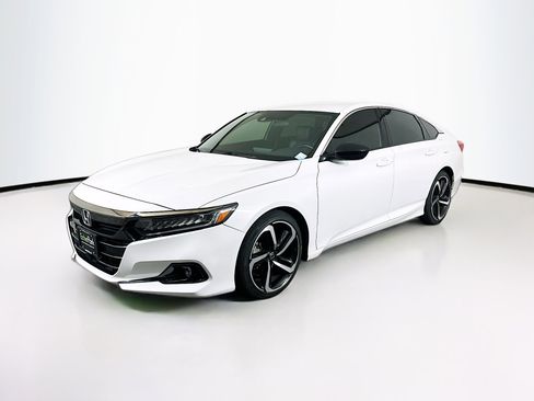 Used 2022 Honda Accord Sport image 3