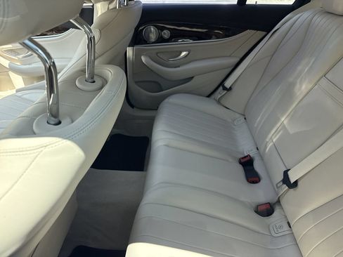 Used 2017 Mercedes-Benz E 300 image 11