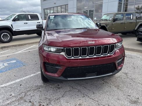 New 2026 Jeep Grand Cherokee Laredo X AWD/4WD image 9