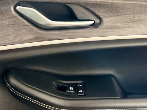 Used 2022 Jeep Grand Cherokee Limited RWD image 32