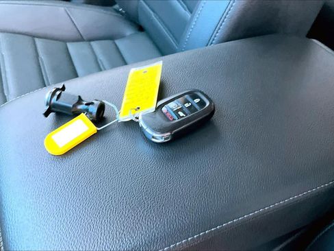 Used 2024 Honda CR-V EX-L image 15