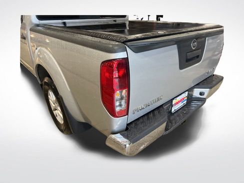 Certified 2018 Nissan Frontier SV image 30