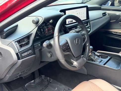 Used 2025 Lexus ES 350 Ultra Luxury w/ Accessory Package (Z2) FWD image 14