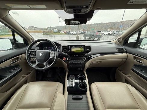 Used 2019 Honda Pilot Touring image 13