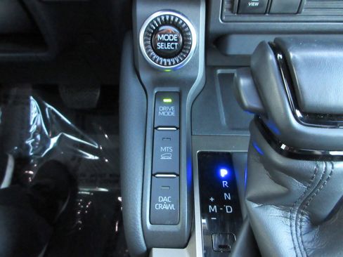 Used 2024 Toyota Land Cruiser image 46